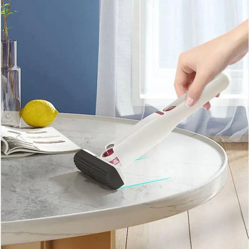 Kit Pia Seca passando sobre uma mesa de pedra